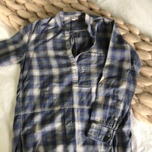 Gap Blue/Pewter/Grey Plaid Henley Shirt